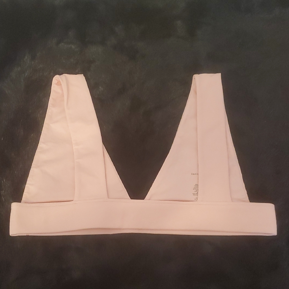 Chic Light Pink Triangle Bralette - Picture 4 of 7